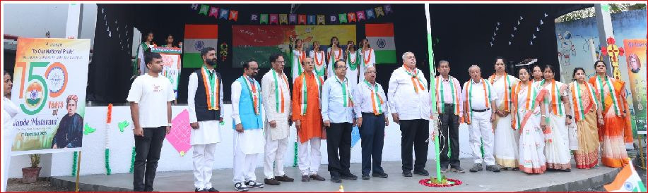 વાપીની ઉપાસના સ્કૂલમાં ૭૭ માં પ્રજાસ્તાકદિનની ઉજવણી કરાઈ