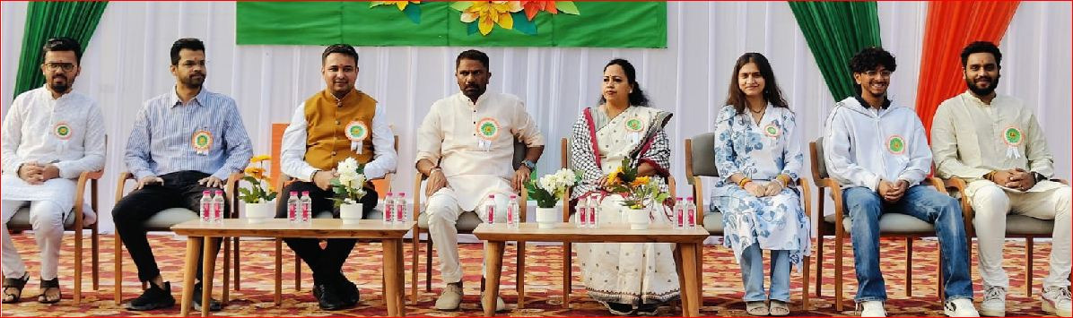 વાપીની આર. ઍસ. ઝુનઝુનવાલા ઈન્ટર. સ્કૂલમાં ગણતંત્ર દિવસ ઉજવાયો