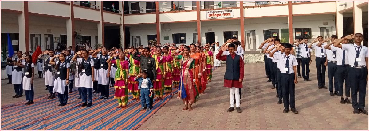 વાપી પબ્લિક સ્કુલ વટારમાં ધ્વજવંદન કાર્યક્રમ યોજાયો