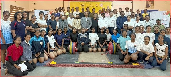 વલસાડમાં અસ્મિતા વેઈટ લીફટીંગ લીગ-૨૦૨૫ યોજાઈ