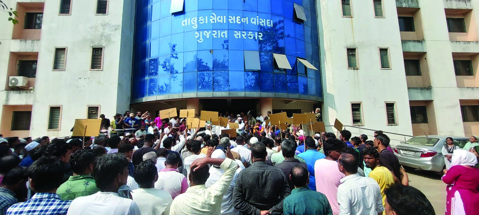 વાંસદામાં ઍસઆઈઆર અંગેનું મુસ્લિમ સમાજનું આવેદન પ્રાંતે ન સ્વીકારતાં આક્રોશ