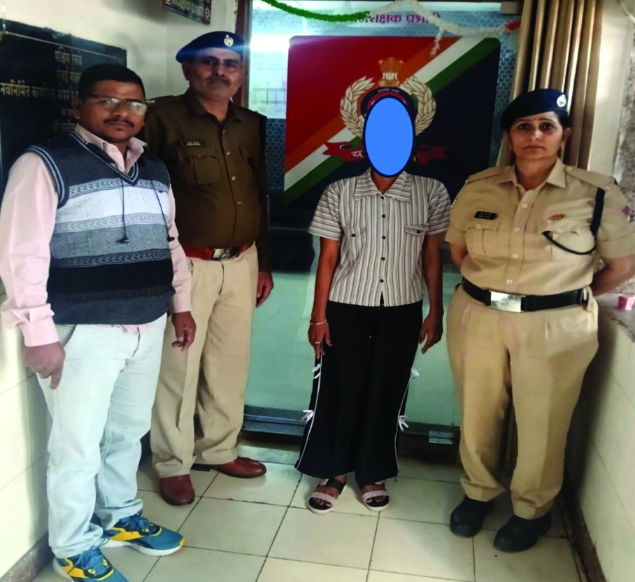 રેલવે ટ્રેક પર મહિલાને રીલ બનાવવાનું ભારે પડ્યું