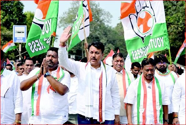 વઘઈ અને ખેરગામમાં કોîગ્રેસની જનઆક્રોશ યાત્રા યોજાઈ