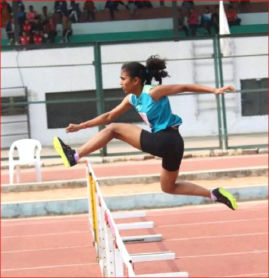 બહેજની આહિર પ્રેઝી નડિયાદના ખેલ મહાકુંભમાં વિઘન્દોડમાં ઝળકી