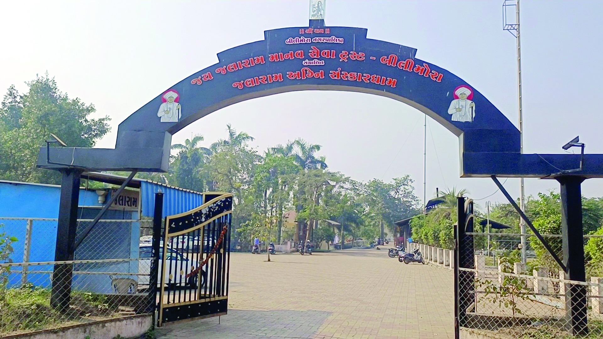 બીલીમોરામાં સ્મશાનભૂમિ પરના બાંધકામ સામે વિરોધ