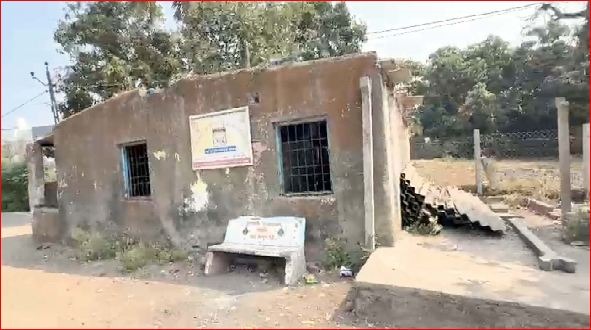 ઊંડાચમાં આંગણવાડીના અભાવે ભૂલકાંઓનું ભાવિ જોખમમાં : ભાડાના મકાનમાં ભણવા મજબૂર!