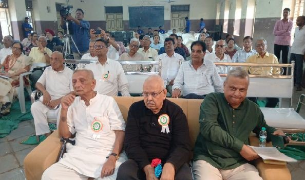 પારડીમાં ગાંધીમેળાના અંતિમ દિવસે ગાંધી સ્મરણ મહોત્સવની ઉજવણી કરાઈ