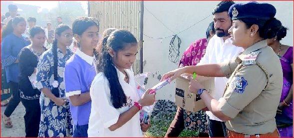 પારડી પંથકમાં ધો.૧૦, ૧૨ની પરીક્ષાની શરૂઆત