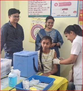 ખેરગામમાં ઍચપીવી રસીકરણ ઝુંબેશનો બહેજ આરોગ્ય કેન્દ્રથી પ્રારંભ કરાયો