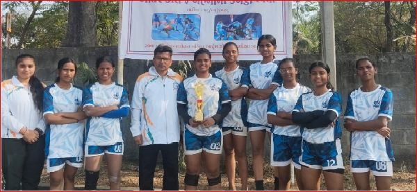 પારડીની જે.પી. પારડીવાલા કોલેજના વિદ્યાર્થીઅો વિવિધ રમતોમાં ઝળકયાં