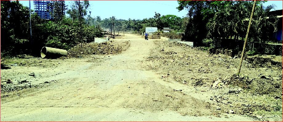 મોગરાવાડી-અબ્રામા રસ્તોને મંજુરીના ૬ મહિના થયા, પણ કામગીરી શરુ ન થઈ