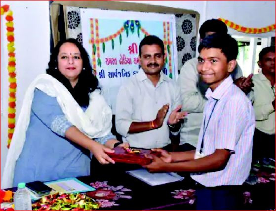 સલવાવ, કોપરલી અને રાતાની શાળાઅોમાં પ્રવેશોત્સવ