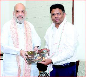 સાંસદ ધવલભાઈ પટેલે ગૃહમંત્રીને પોતાનો બે વર્ષનો રિપોર્ટ કાર્ડ સોંપ્યો