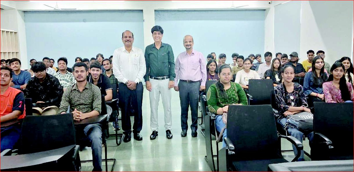 વાપીમાં PIU ખાતે ‘સ્ટાર્ટઅપથી ઉદ્યોગ સાહસિકતા’ અંગે નિષ્ણાંત સત્ર યોજાયું