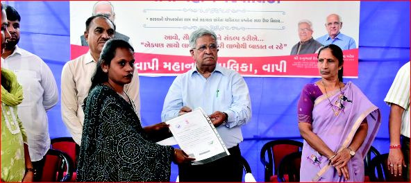 વાપીના છીરીમાં સેવાસેતુ કાર્યક્રમમાં ૧૨૨૭ અરજીનો હકારાત્મક નિકાલ કરાયો  