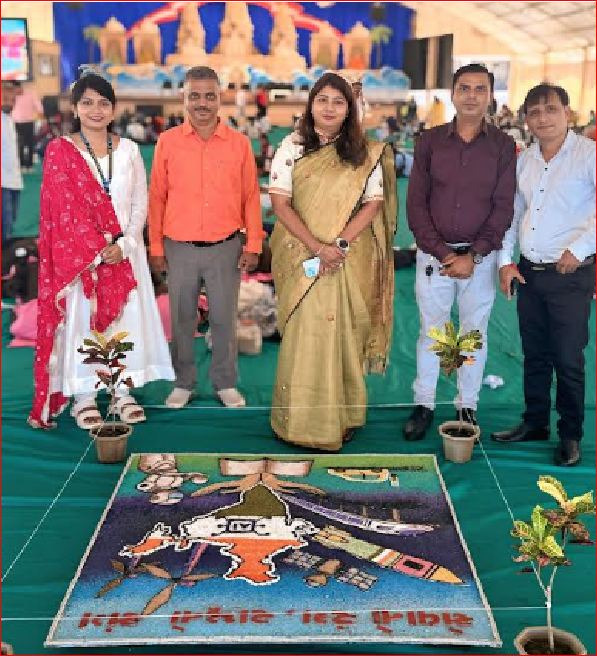 તિથલ બીઍપીઍસ મંદિરે રંગોળી સ્પર્ધા યોજાઈ
