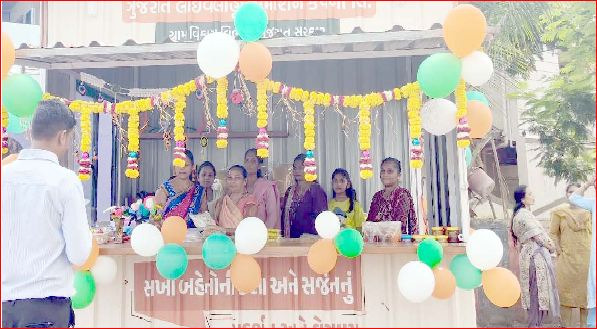 ધરમપુર બસ સ્ટેન્ડમાં ગ્રામહાટનો શુભારંભ