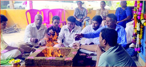આજે વાપીના મહાફલેશ્વર મંદિરે આઠમનો યજ્ઞ યોજાયો