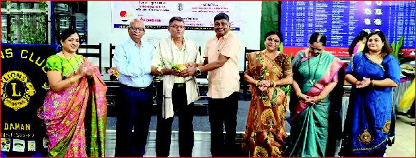 દમણમાં વડિલોનું સન્માન કરાયું