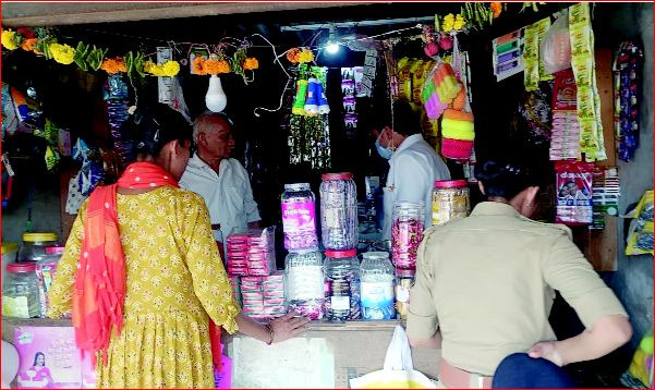 ઉમરગામમાં તમાકુ નિયંત્રણ ટાસ્ક ફોર્સનો સપાટો : ૩૧ દંડાયા